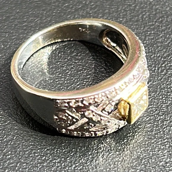 Sold-18K Two Tone Gold 0.50 Ct.Tw. Ladies Ring - Picture 8 of 11